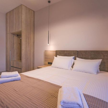Santa Marina Apartments Rodakino Eksteriør bilde
