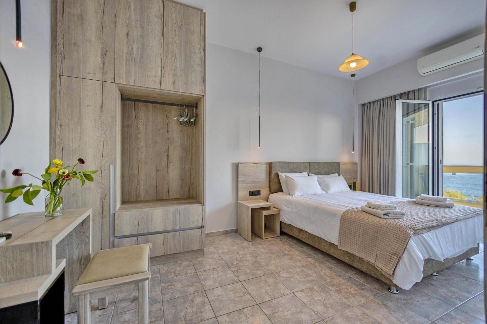 Santa Marina Apartments Rodakino Eksteriør bilde